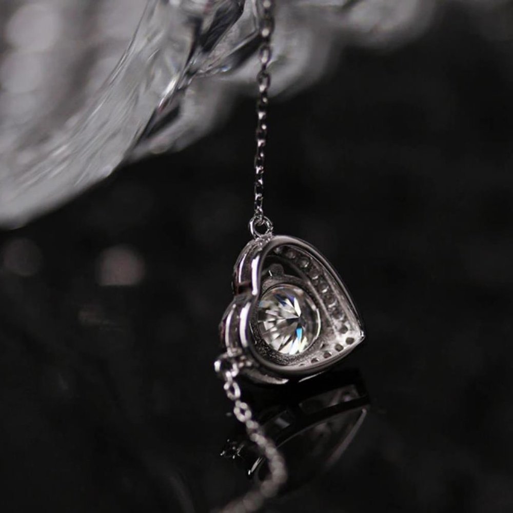 Certified 1ct. t.w.  Moissanite Diamond Heart Necklace NEW - Picture 4 of 13